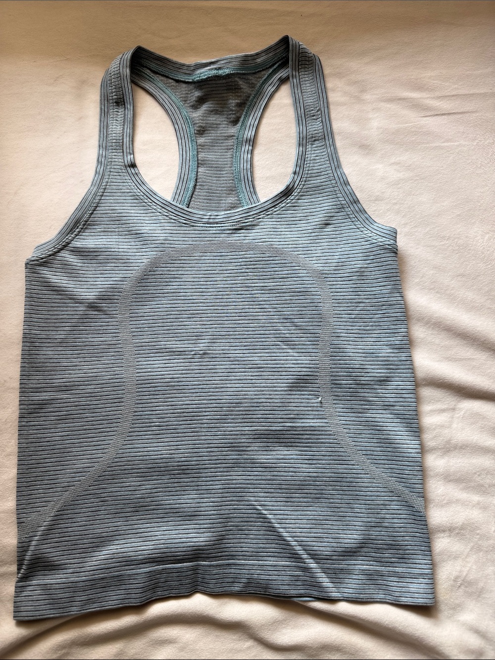 Lululemon swiftly size 4